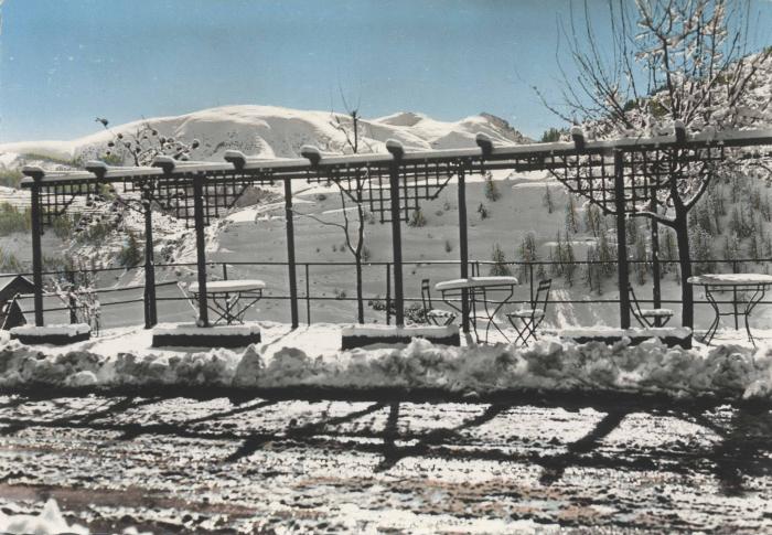Beuil - terrasse. Le Giarons vue de Beuil-Valberg