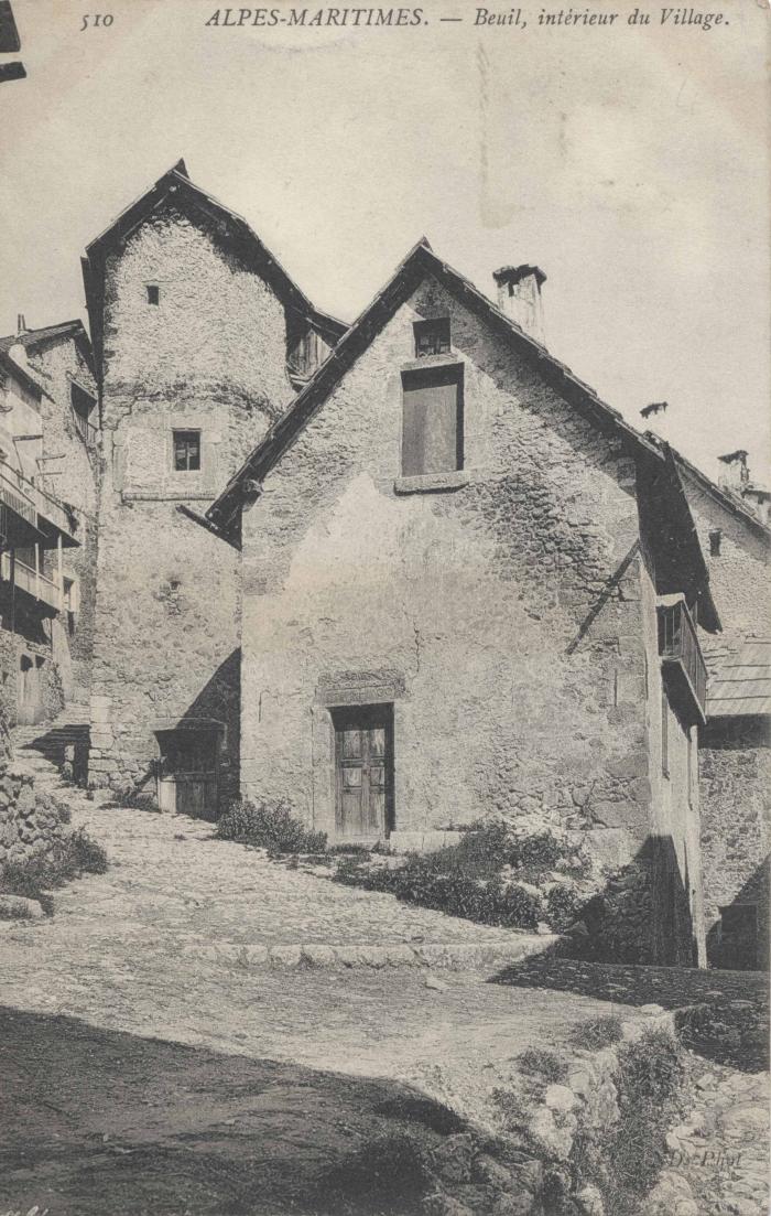 510 - ALPES-MARITIMES, Beuil, intérieur du village